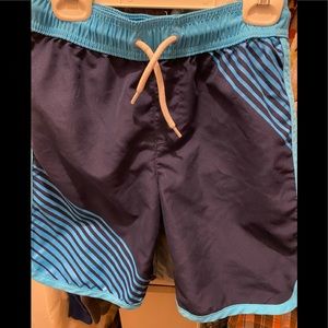 Lands end likenew Boys S size 8 swim trunks
